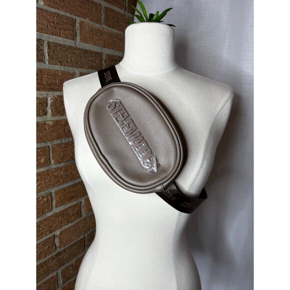 Steve Madden NWT Bronze brown belt bag NWT retail $42 - Picture 2 of 7